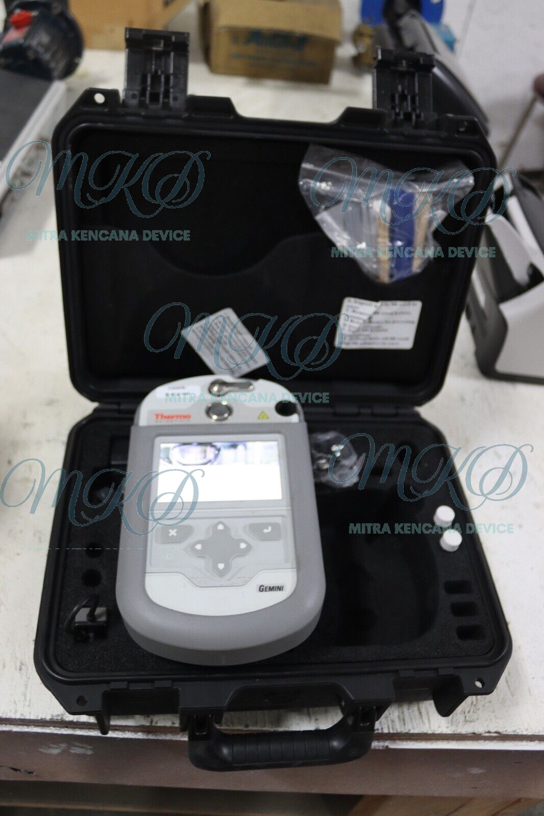 Thermo Scientific Gemini FTIR and Raman Spectrometer For Sale
