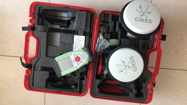 Leica GS09 GNSS RTK Base and Rover - Image 2