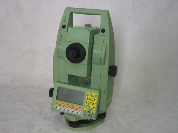 Leica TCRA 1103 Plus Total Station Device - Image 3