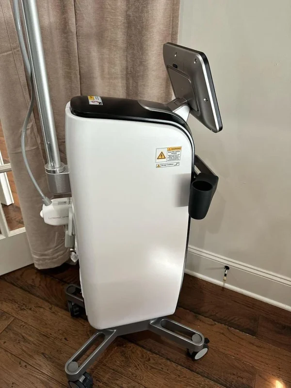 Lutronic Genius RF Microneedling - Image 2