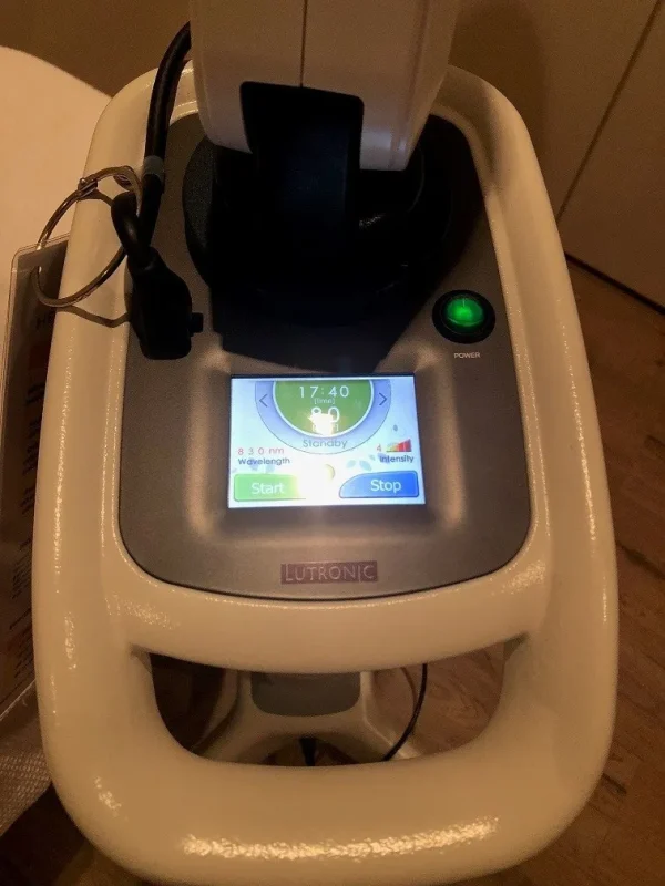 Lutronic Healite II LED Light Therapy - Image 2