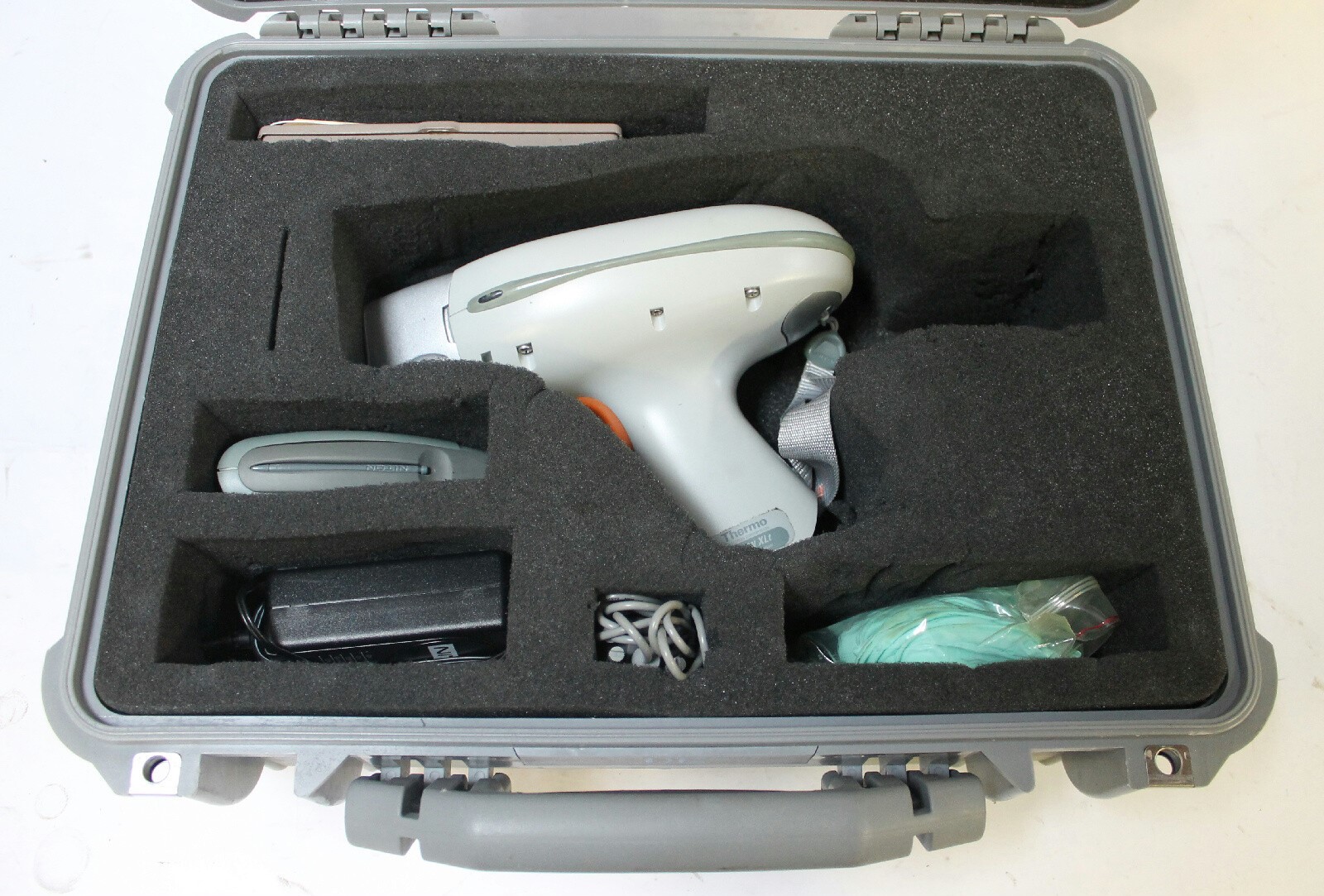 Niton XLT 793Y Handheld XRF Analyzer