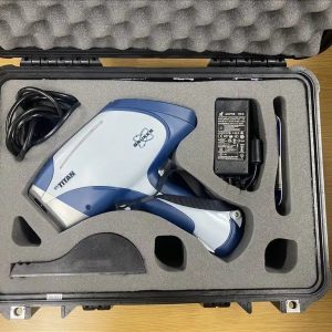 Bruker S1 Titan 500S Handheld XRF Analyzer